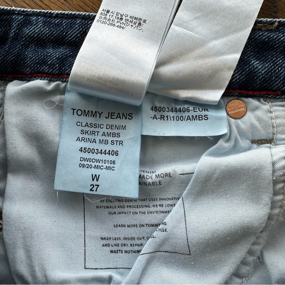 Tommy Jeans Classic Denim Skirt | Size 27 - Picture 9 of 9
